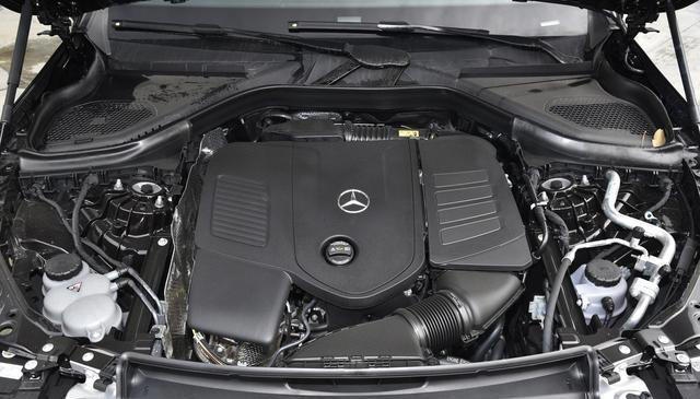 奔驰也被逼急眼了！GLC直降11.99万，30天卖了10349台