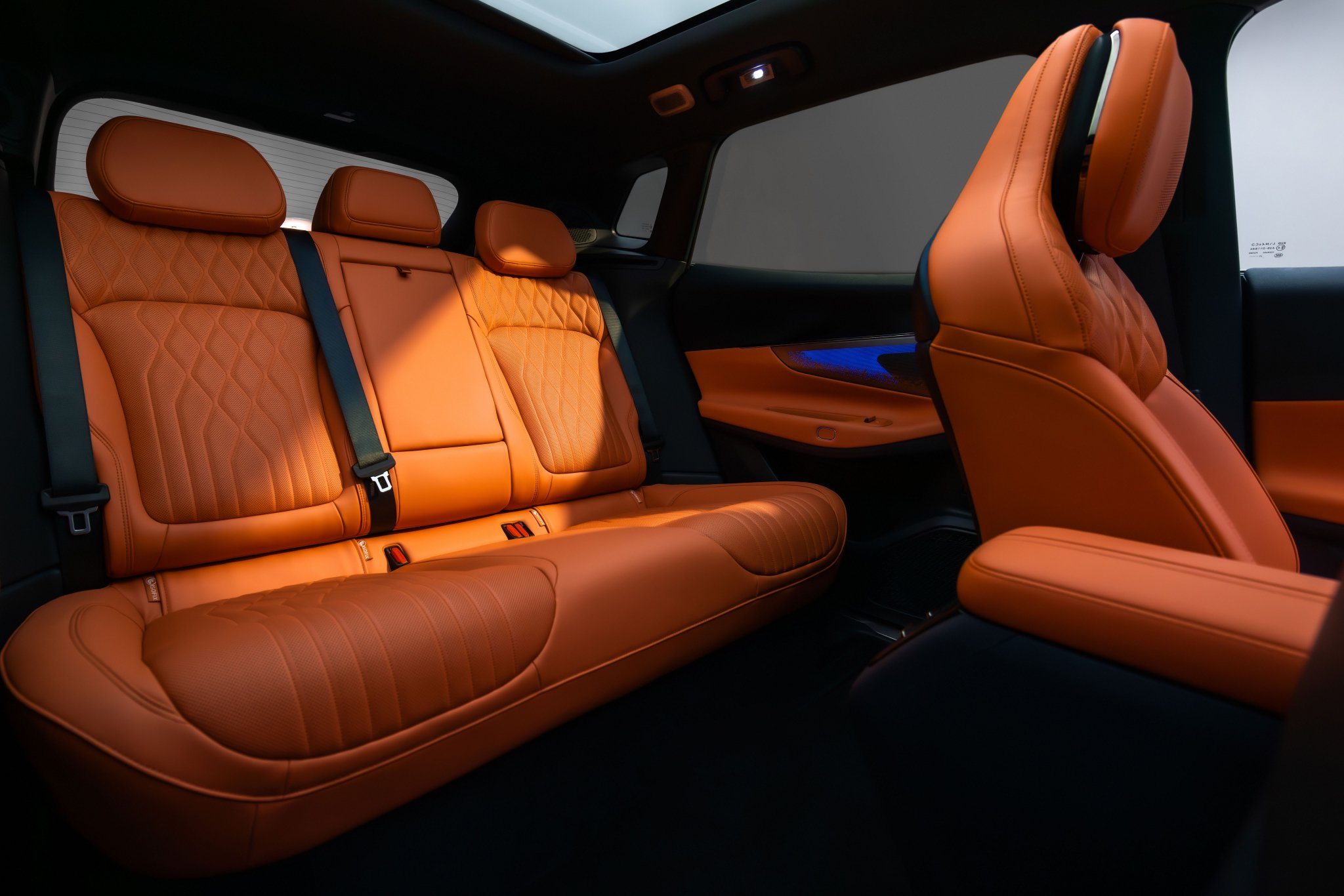 全新领克08正式上市限时15.98-21.28万元