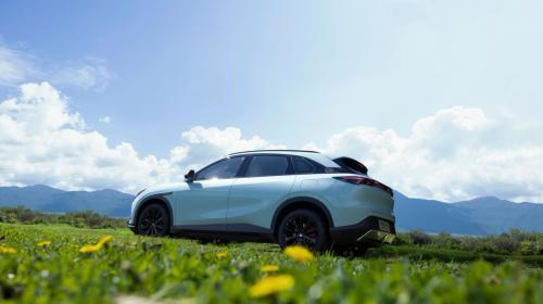 极狐新阿尔法T5获中汽研超五星安全认证，成绩破纪录！