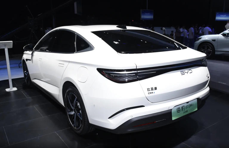 2026款海豹07DM-i：有豪华空间与智能科技，值得买吗？