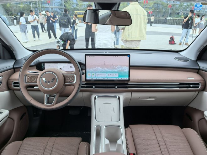 售价6.68-7.98万元五菱缤果S正式上市