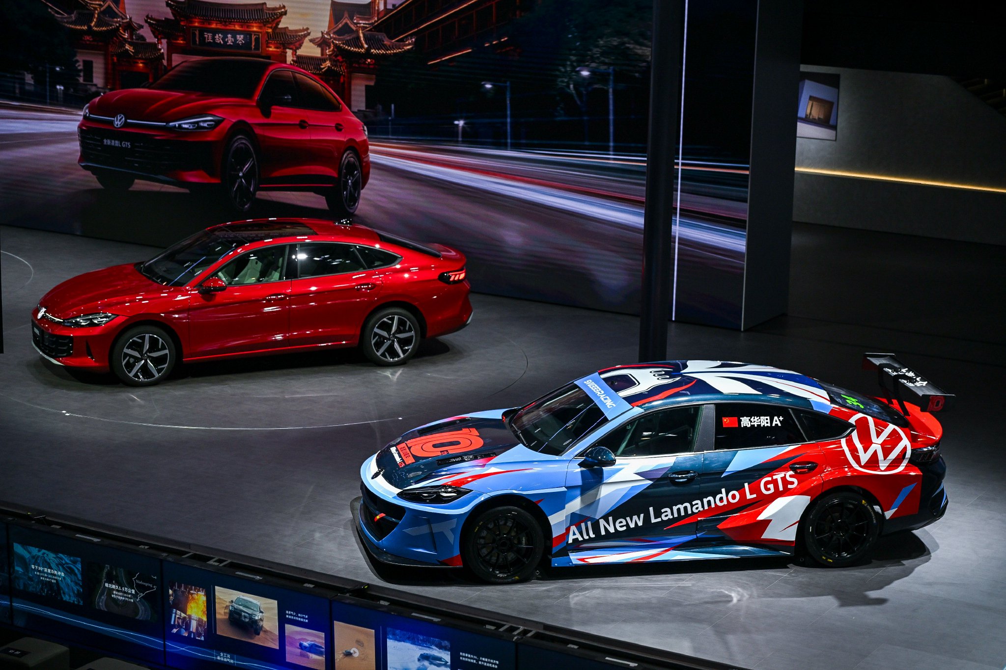 2025成都车展：全新凌渡L上市引领油车个性化风潮，上汽大众持续发力“油电同进”