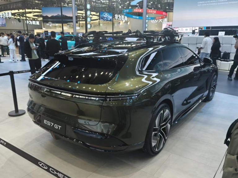 星纪元ES7 GT广州车展亮相,猎装设计充电5分钟续航450km 星纪元ES7GT广州车展亮相,猎装设计充电5分钟续航450km