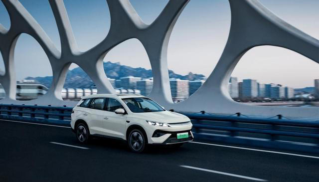 综合续航达1600公里，2026款宋ProDM-i上市，插混SUV新选择