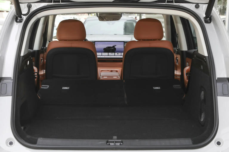 13万多增程SUV,纯电续航210公里,配激光雷达大五座! 13万多增程SUV,纯电续航210公里,配激光雷达大五座!