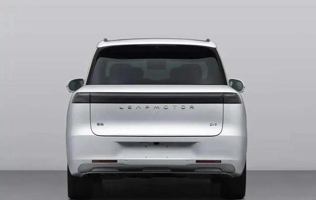 支持1000v超充平台！零跑旗舰SUVD19正式申报