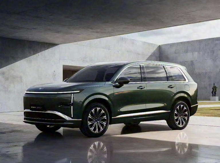 五菱高颜值纯电SUV，5/6座布局，续航280km，采用“凌空美学”