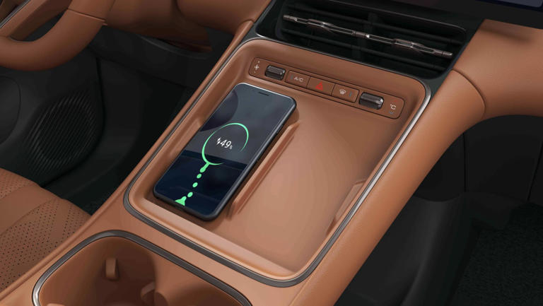 五菱高颜值纯电SUV，5/6座布局，续航280km，采用“凌空美学”