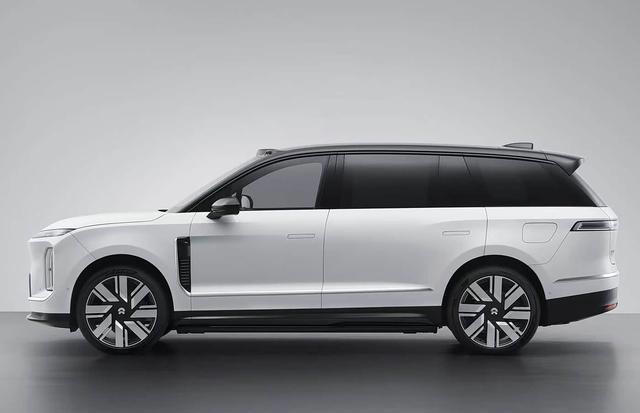 蔚来ES9旗舰SUV将于4月发布,三颗激光雷达加持 蔚来ES9旗舰SUV将于4月发布,三颗激光雷达加持