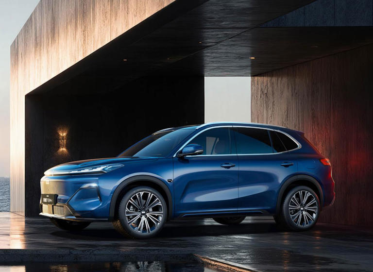 吉利高颜值SUV，雷神EM-i混动+千里浩瀚H3