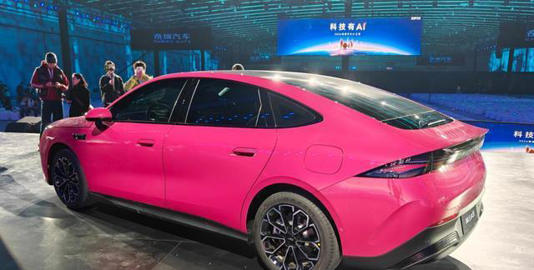 配3nm芯片+激光雷达，奇瑞风云A9实车亮相，上市卖多少钱能火？