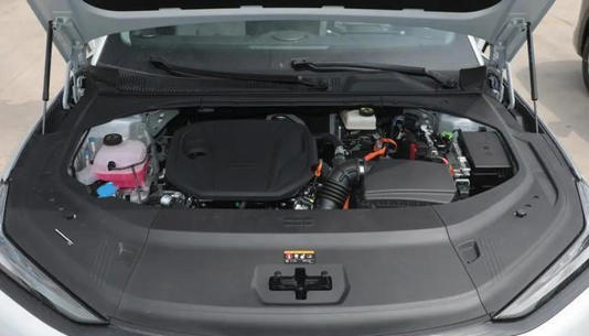 配3nm芯片+激光雷达，奇瑞风云A9实车亮相，上市卖多少钱能火？