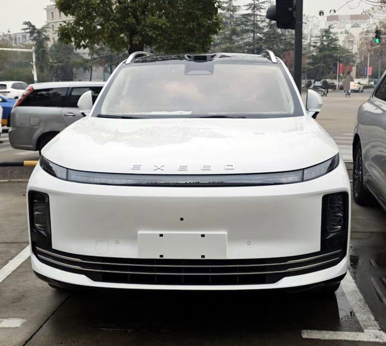 奇瑞星途全新中大型SUV近5米长，双动力续航超720km