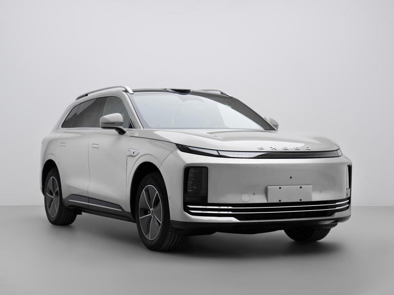 奇瑞星途全新中大型SUV近5米长，双动力续航超720km