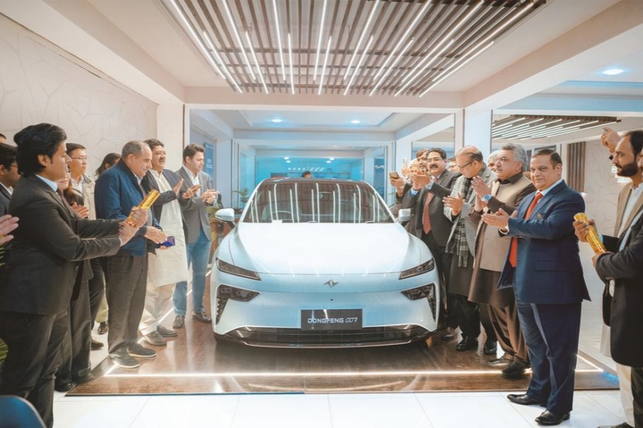 东风双店在巴基斯坦双城开业