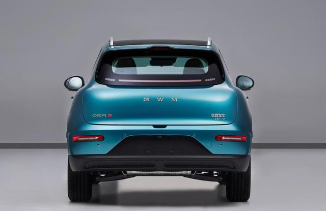 好一波反向操作！长城欧拉5新增燃油／混动版