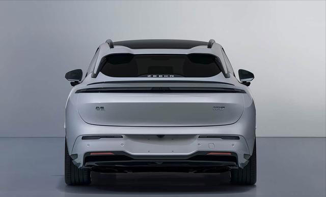 吉利掀桌子，一次申报6款新车，2026又热闹了？