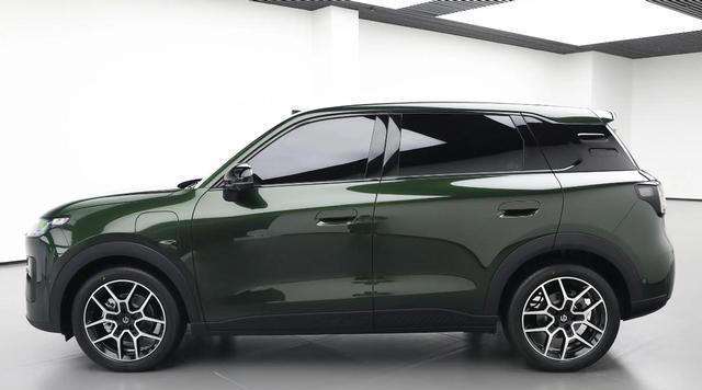 适合都市年轻人的、高性价比小型纯电SUV,零跑A10续航信息曝光 适合都市年轻人的、高性价比小型纯电SUV,零跑A10续航信息曝光