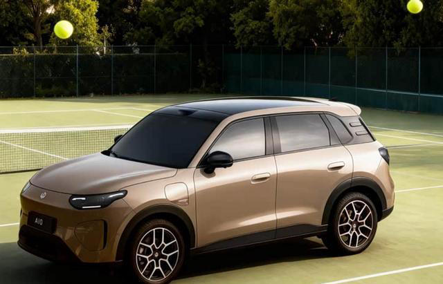 适合都市年轻人的、高性价比小型纯电SUV,零跑A10续航信息曝光 适合都市年轻人的、高性价比小型纯电SUV,零跑A10续航信息曝光