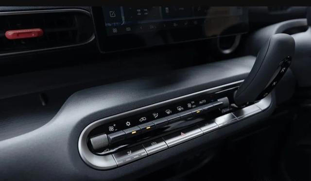 比亚迪官宣:新车小爱正式亮相 比亚迪官宣:新车小爱正式亮相