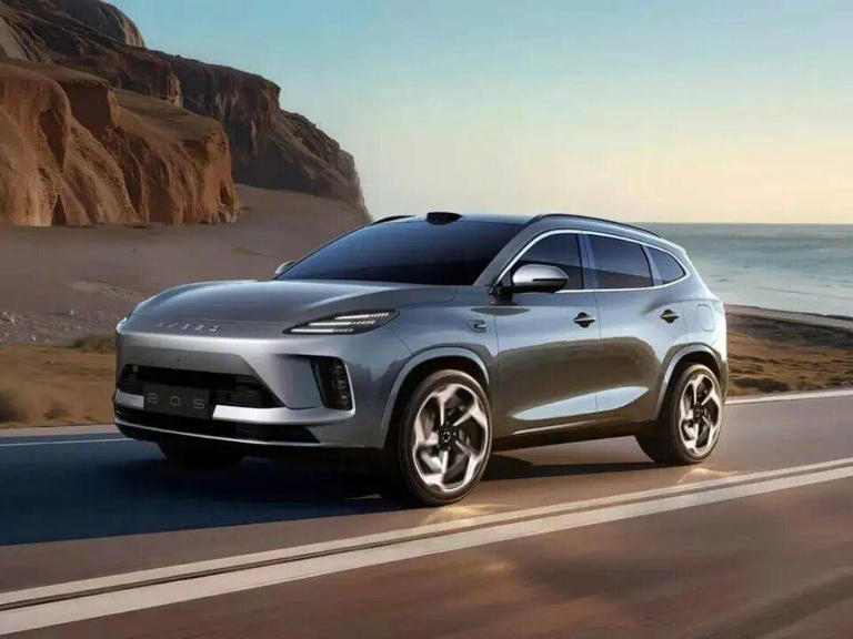 全球第一大五座SUV!带激光雷达+高阶智驾不到15万,实力不输理想L6 全球第一大五座SUV!带激光雷达+高阶智驾不到15万,实力不输理想L6