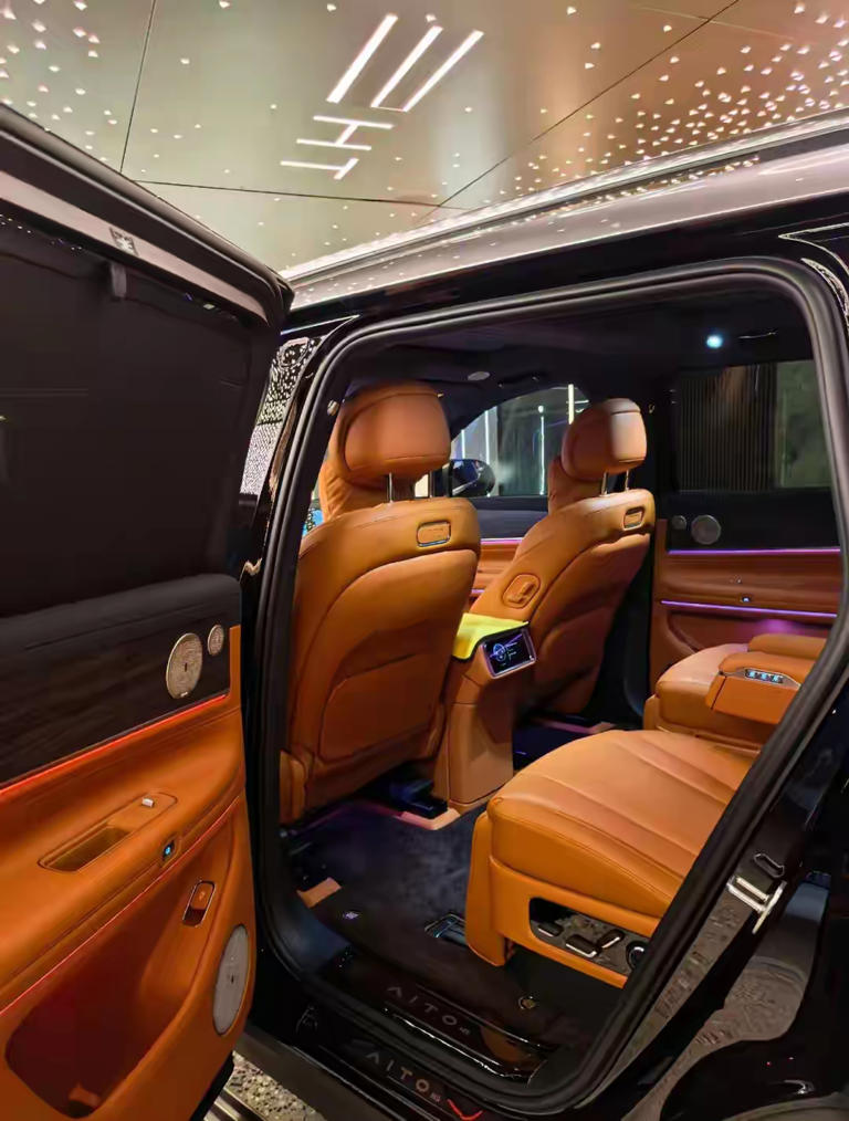 问界家族三款新车2026年上市:M6二季度交付,M8改款M9升级! 问界家族三款新车2026年上市:M6二季度交付,M8改款M9升级!