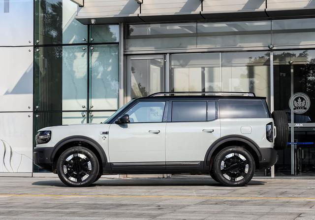 美系中大型SUV不足23万起！增程／纯电双动力，车长超5米，很亲民