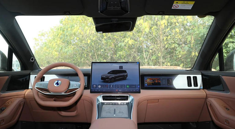 腾势N8L产品差异分析，预算充足也不要买旗舰型，这是为什么？