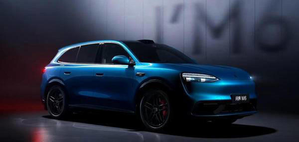 问界大杀器将上市！配500线激光雷达及100度电池，黑武士版很亮眼