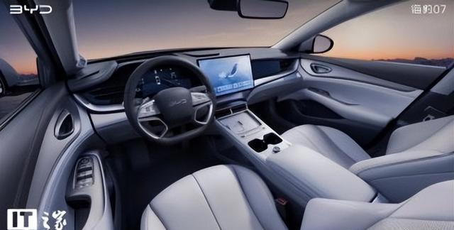 比亚迪海豹07EV正式上市，主打超快充与高性价比