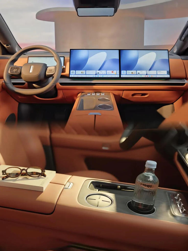 一觉醒来，四款重磅SUV公布了内饰