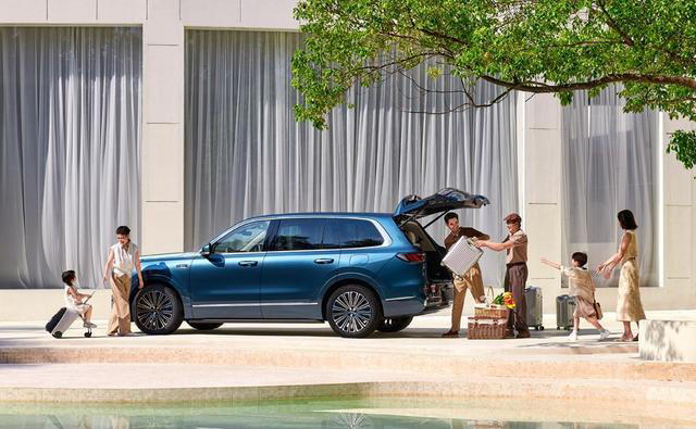 吉利银河M9定义旗舰SUV新标准，馈电油耗4.8L+1500km超长续航