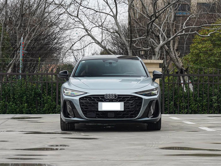 全新奥迪A6L将上市,轿跑外观动感,搭华为乾崑智驾系统 全新奥迪A6L将上市,轿跑外观动感,搭华为乾崑智驾系统