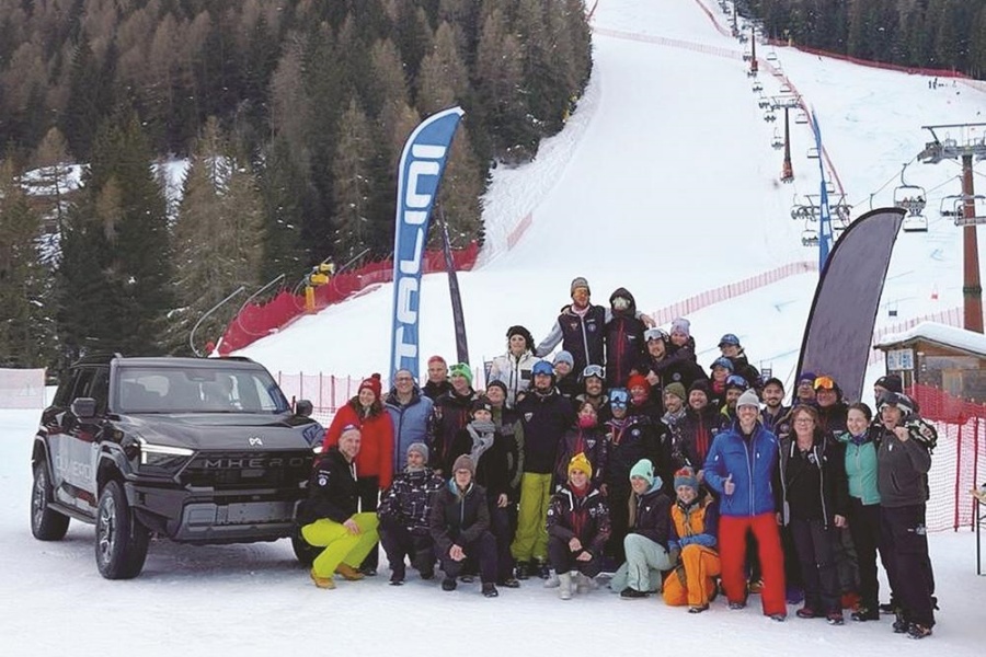 猛士M817亮相意大利滑雪季