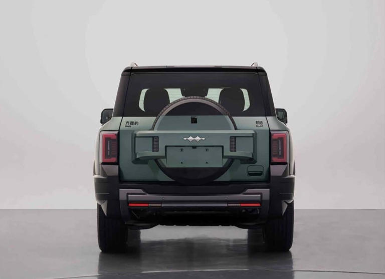 硬派新标杆！新款豹8曝光，配46.7kWh电池+闪充续航1300km