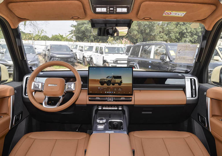 全新增程版“陆巡”上市不足17万起!车长超5米,配激光雷达+四驱 全新增程版“陆巡”上市不足17万起!车长超5米,配激光雷达+四驱