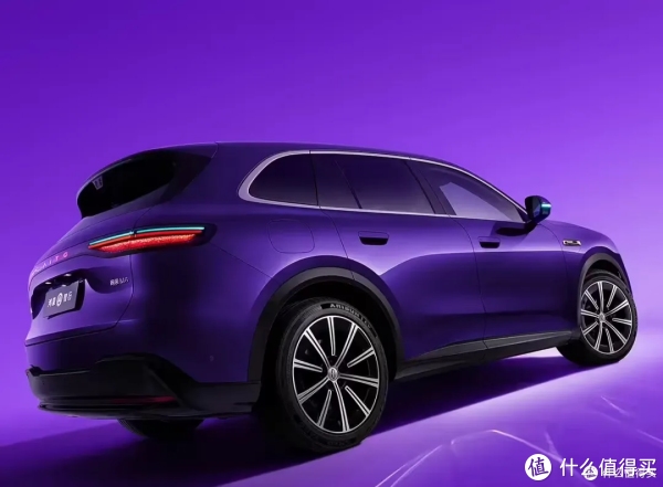 问界M6续航曝光：纯电版最高760km，增程版272km