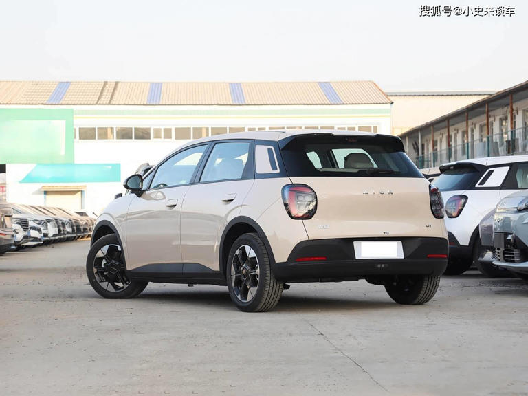 2026款AION UT super sport版来袭!动感外观+越级空间,续航420km售价9.28万 2026款AIONUTsupersport版来袭!动感外观+越级空间,续航420km