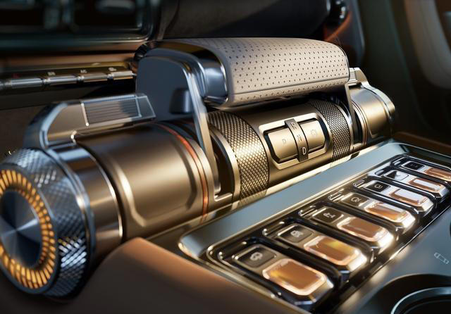 吉利银河战舰700官宣！首款硬派越野SUV，造型精致，北京车展亮相