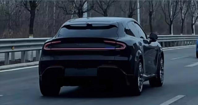 小米YU7GT亮相！马力1003PS，续航705KM！