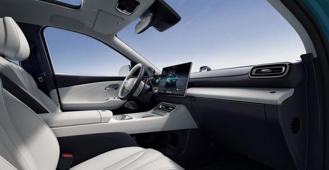 2920mm轴距+3.9L油耗,中型SUV预售13.99万元起 2920mm轴距+3.9L油耗,中型SUV预售13.99万元起