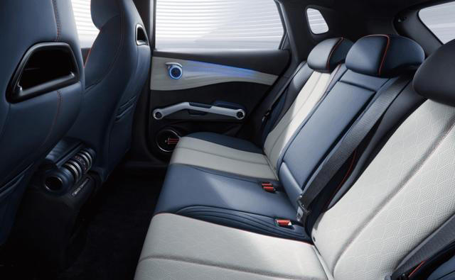 比亚迪掀桌子了!家用纯电SUV销冠，从12.68万一口气降到9.28万