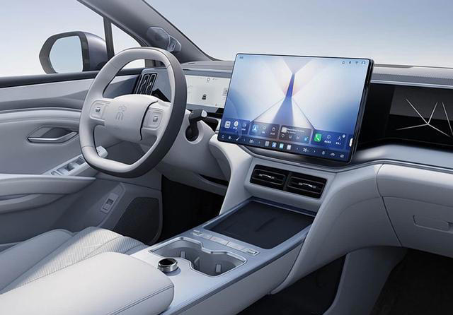 15.19万元起,比亚迪宋Ultra EV正式上市!全系标配闪充+云辇-C 15.19万元起,比亚迪宋UltraEV正式上市!全系标配闪充+云辇-C