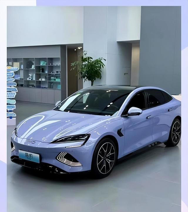 10 万级纯电轿车优选:比亚迪 3 款 500km + 续航神车,性价比拉满!买 10万级纯电轿车优选:比亚迪3款500km+续航神车,性价比拉满!买