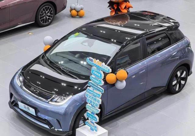 10 万级纯电轿车优选:比亚迪 3 款 500km + 续航神车,性价比拉满!买 10万级纯电轿车优选:比亚迪3款500km+续航神车,性价比拉满!买