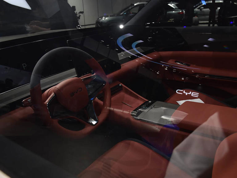 比亚迪全新纯电大型SUV将上市 配激光雷达与1000V高压架构 比亚迪全新纯电大型SUV将上市配激光雷达与1000V高压架构