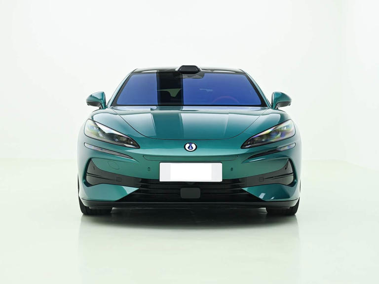 比亚迪全新中大型车将上市,配激光雷达续航超1000公里! 比亚迪全新中大型车将上市,配激光雷达续航超1000公里!