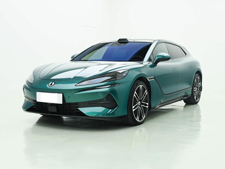 比亚迪全新中大型车将上市,配激光雷达续航超1000公里! 比亚迪全新中大型车将上市,配激光雷达续航超1000公里!