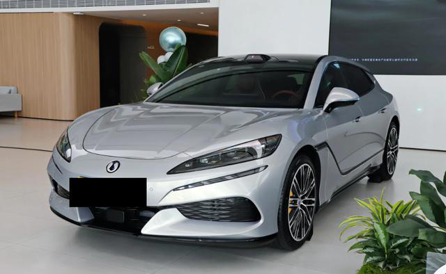 配置升级,售价还下调?2026款腾势Z9GT EV这波操作能否提升销量 配置升级,售价还下调?2026款腾势Z9GTEV这波操作能否提升销量