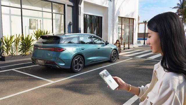 低油耗大空间比亚迪2026款海豹06DM-i旅行版选购攻略